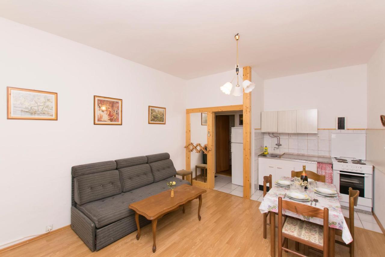 Apartments Amalija Vodice Esterno foto